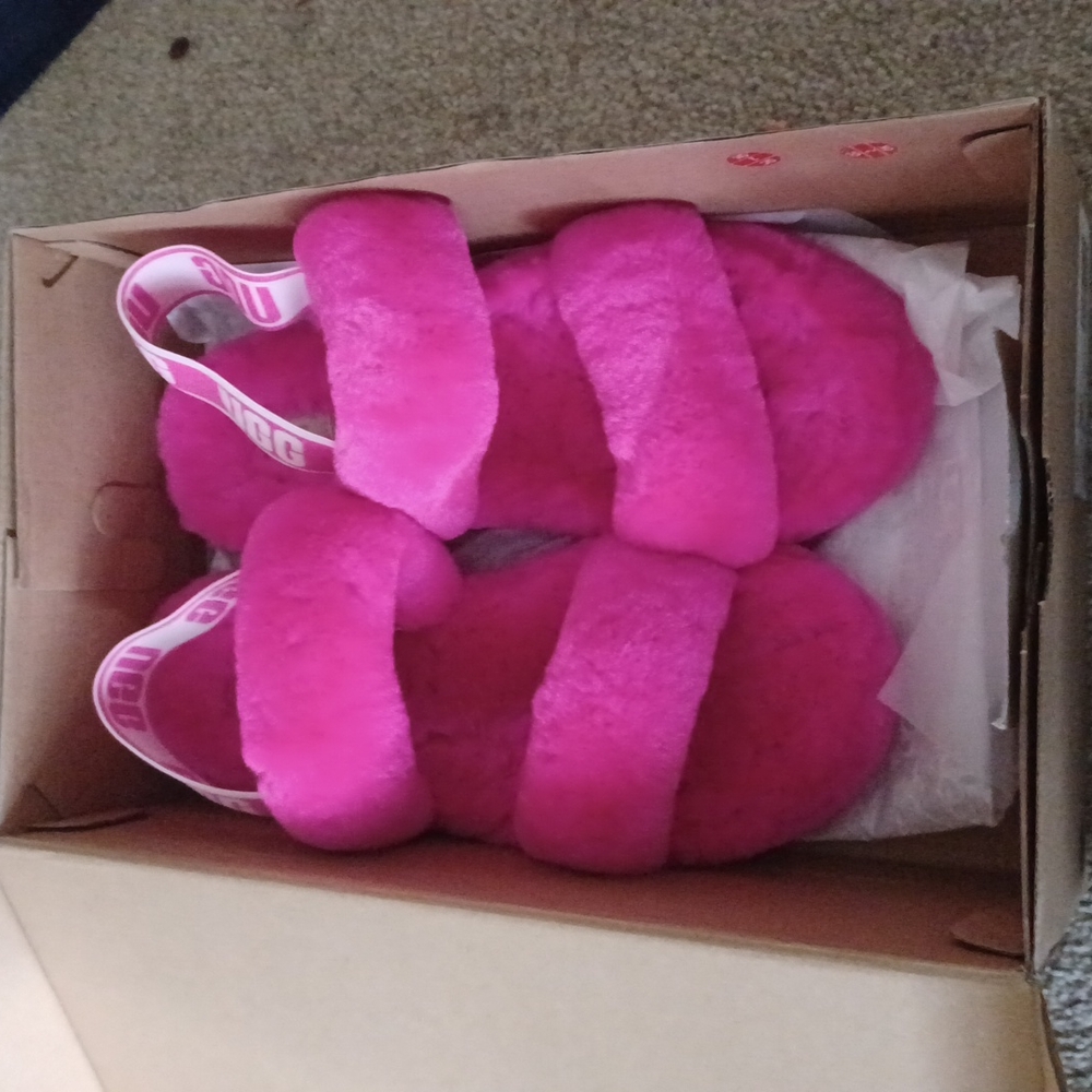 Ugg slides